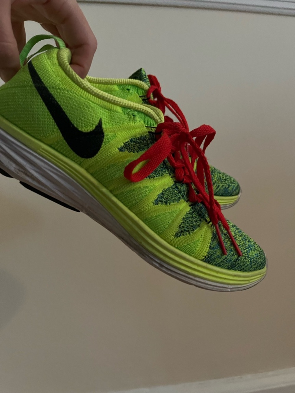 Nike Women Neon Green Flyknit Running Shoes with Red Laces 6.5